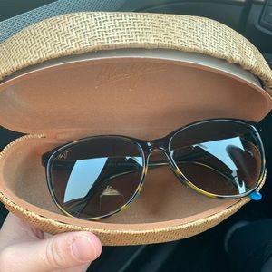 EEUC Maui Jim Ocean Cat Eye Polarized sunglasses